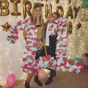 Meet your Posher, Layne